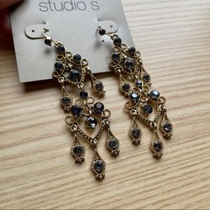 NWT Chandelier drop Earrings